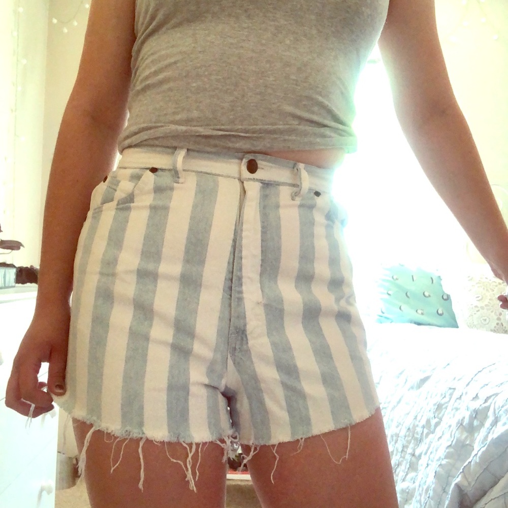 VINTAGE mom shorts